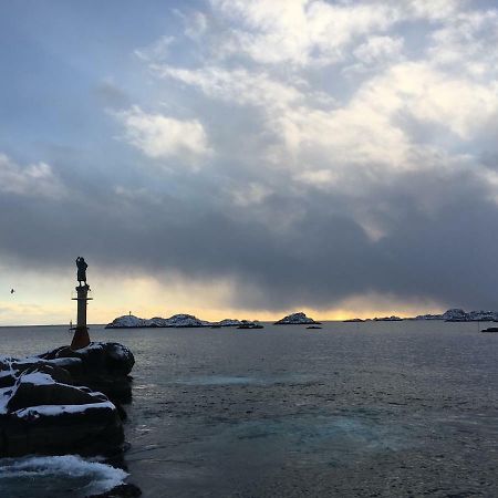 Svinoya, Hyggelig Leilighet Svolvær Esterno foto